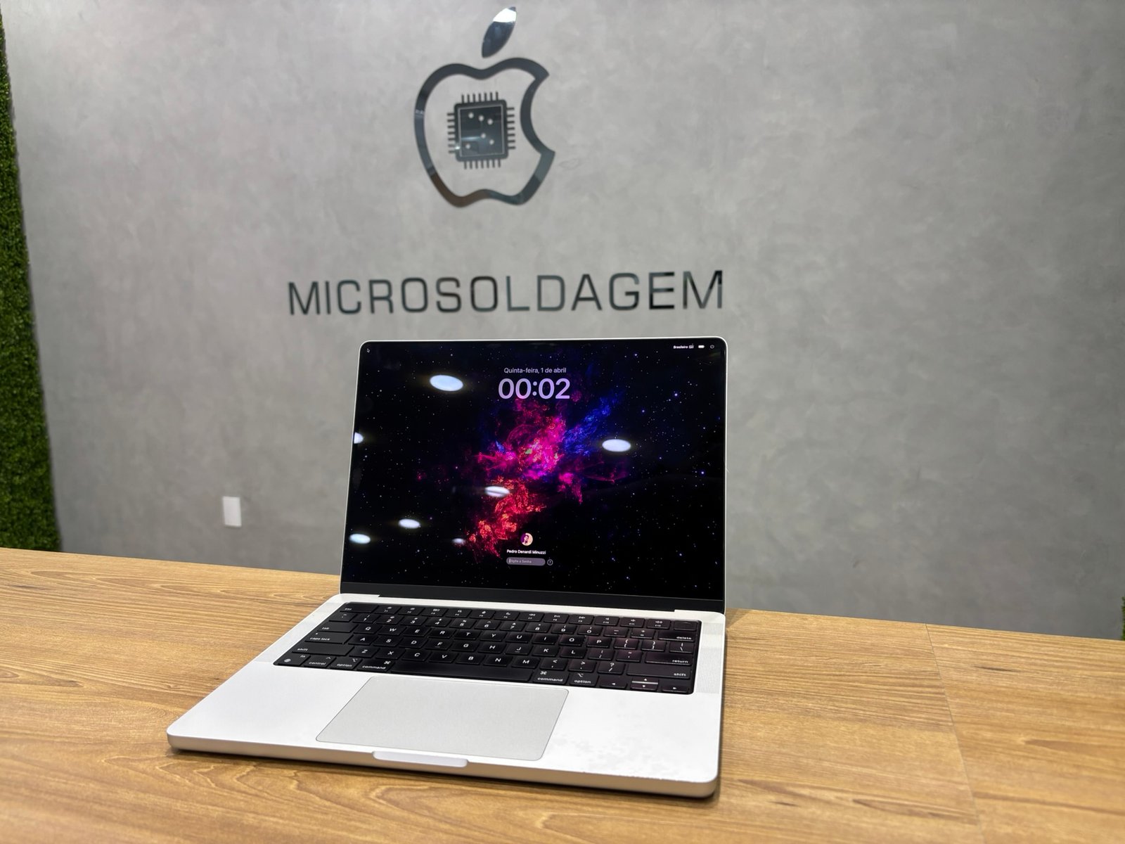 Imagem mostrando o funcionamento depois desse MacBook Pro M1 passar por conserto